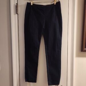 Tahari Women's Straight Leg Jeans in Deep Indigo. Zips at Ankle. Size 6